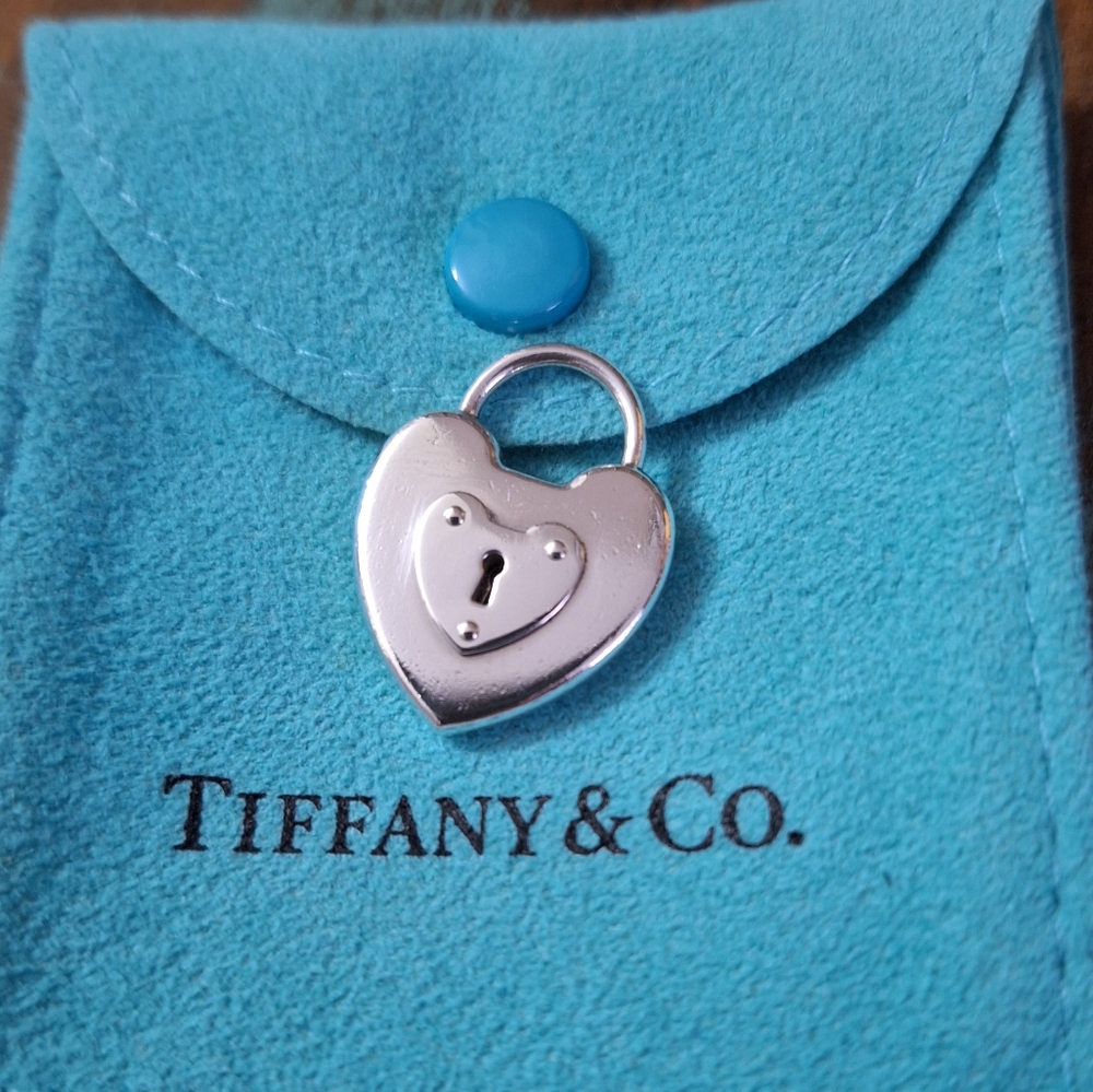 T&Co. Heart lock